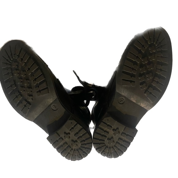 Target Low heel boots- great condition - Picture 3 of 6